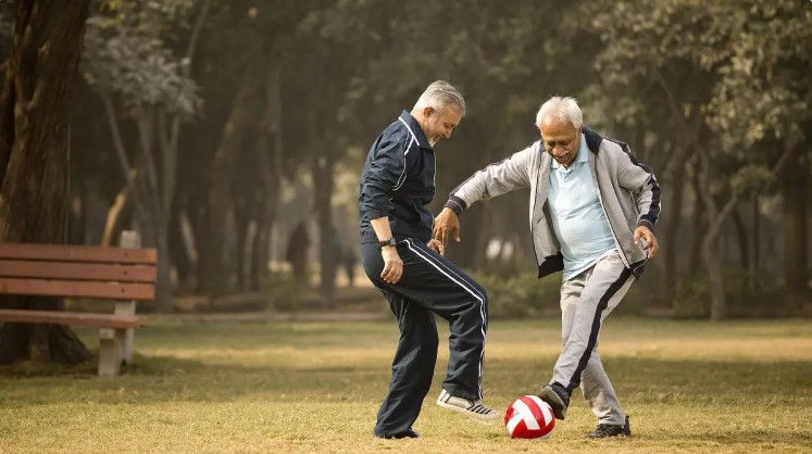 🏃‍♂️ Indoor & Outdoor Sports for Senior Citizens to Stay Well and Active